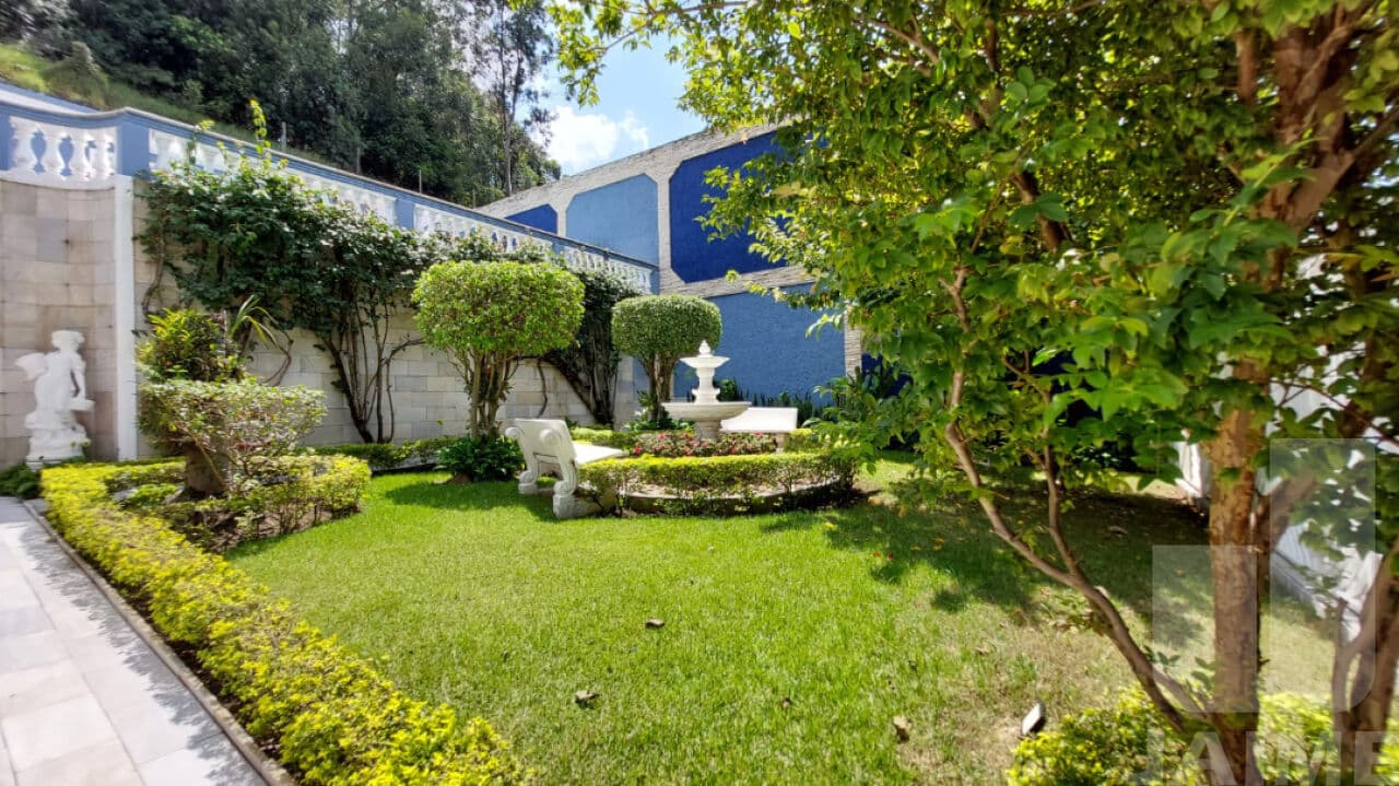 Casa de 5 dormitórios na R General Alencastro Guimarães — Vila Fiat Lux, São Paulo - foto 4