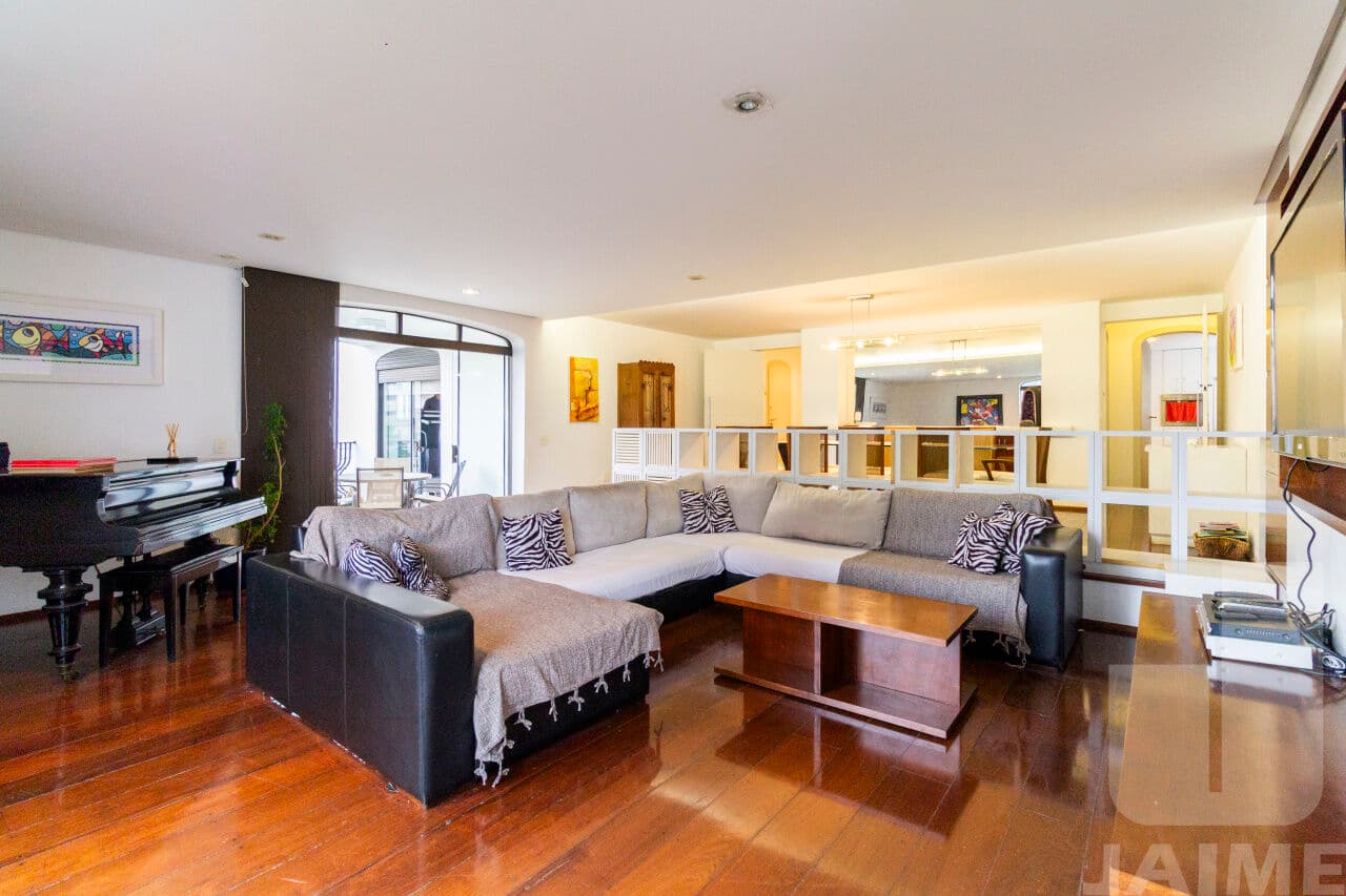 Apartamento de 6 dormitórios na R José Maria Lisboa — Jardim Paulista, São Paulo