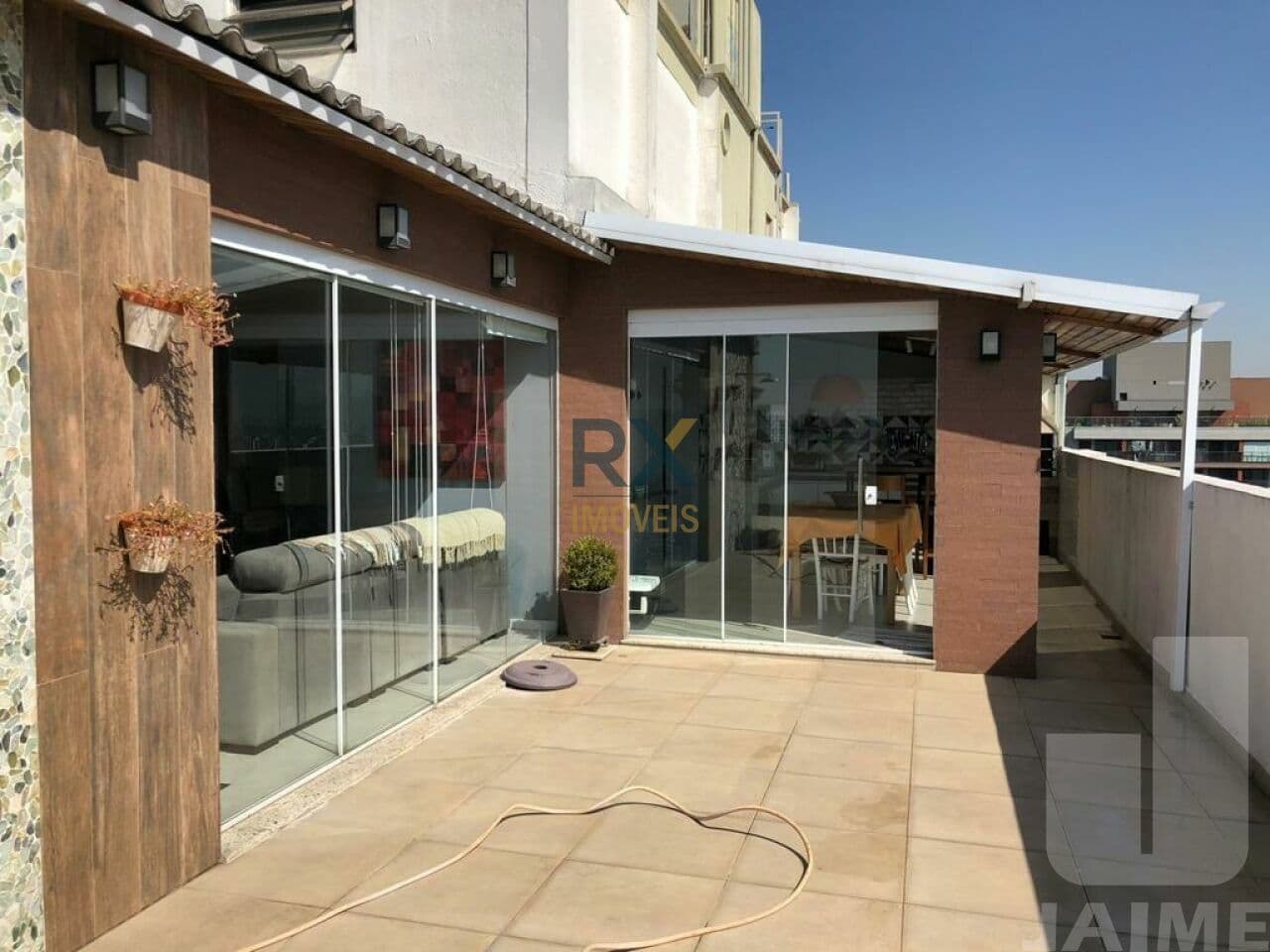 Apartamento de 3 dormitórios na R Harmonia — Sumarezinho, São Paulo