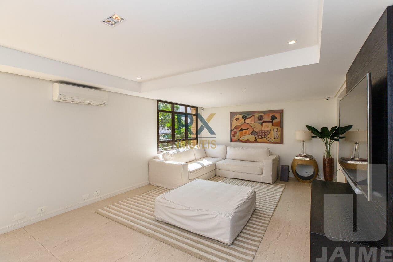 Apartamento em Indianópolis