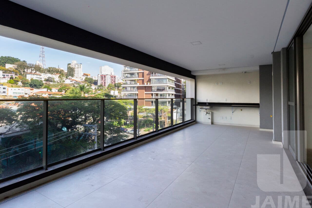 Apartamento de 4 dormitórios na R José Donatelli — Perdizes, São Paulo