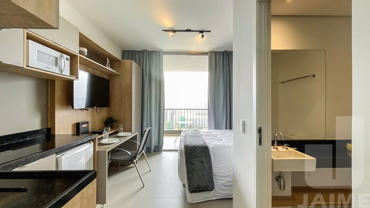 Apartamento de 1 dormitório na R Turiassu — Perdizes, São Paulo