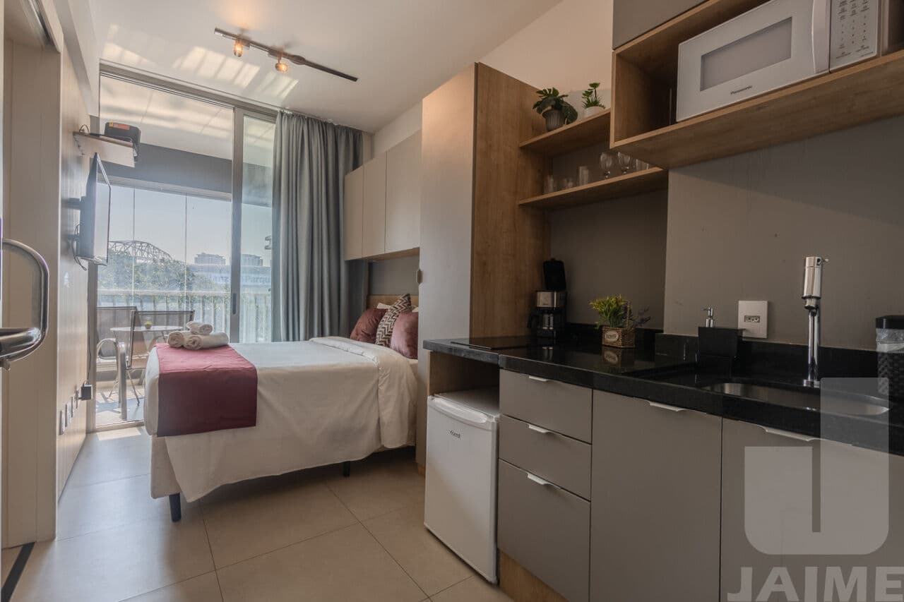 Apartamento de 1 dormitório na R Turiassu — Perdizes, São Paulo