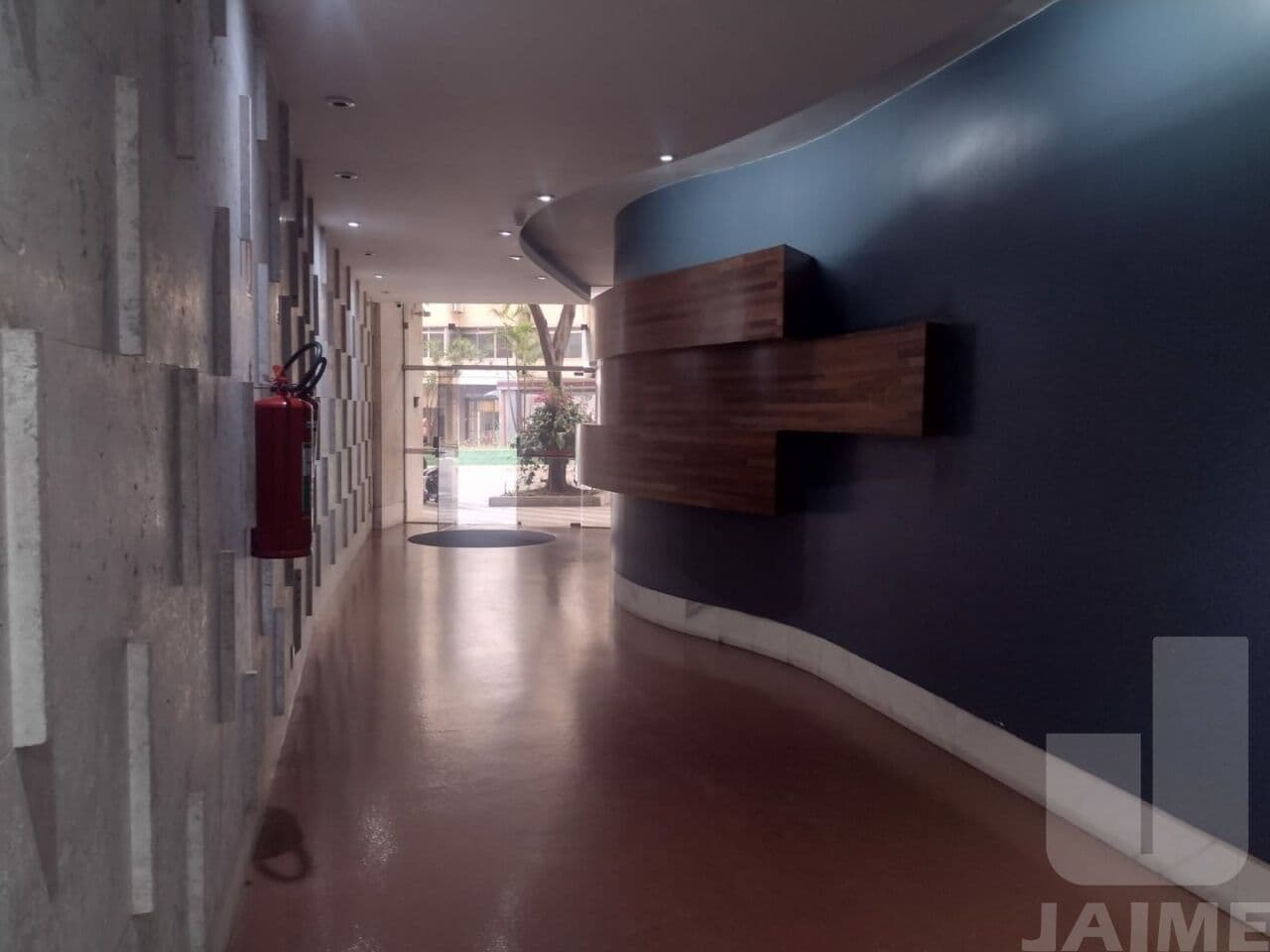 Comercial de 1 dormitório na AV Nove de Julho — Bela Vista, São Paulo