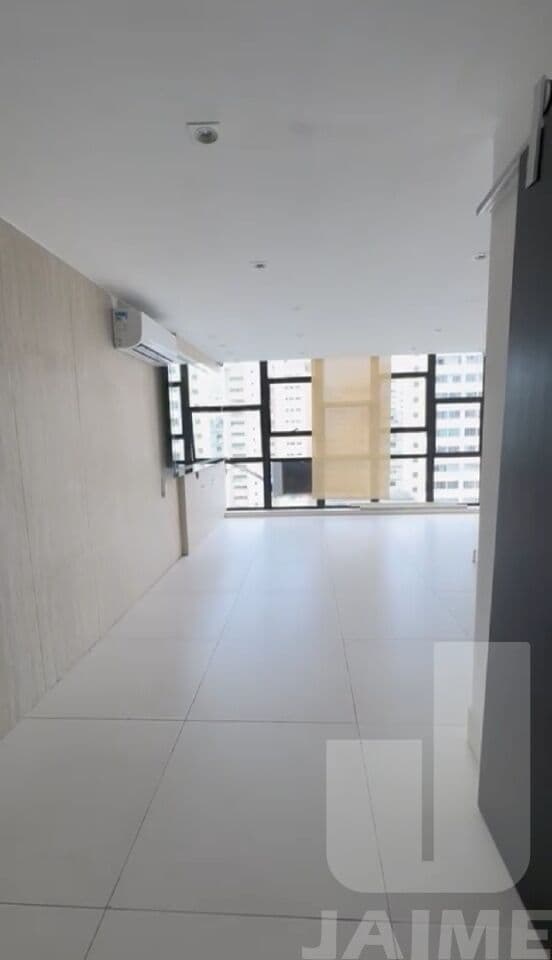 Comercial na R Augusta — Cerqueira César, São Paulo