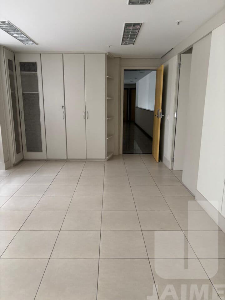 Comercial na R TUPI — Higienópolis, São Paulo