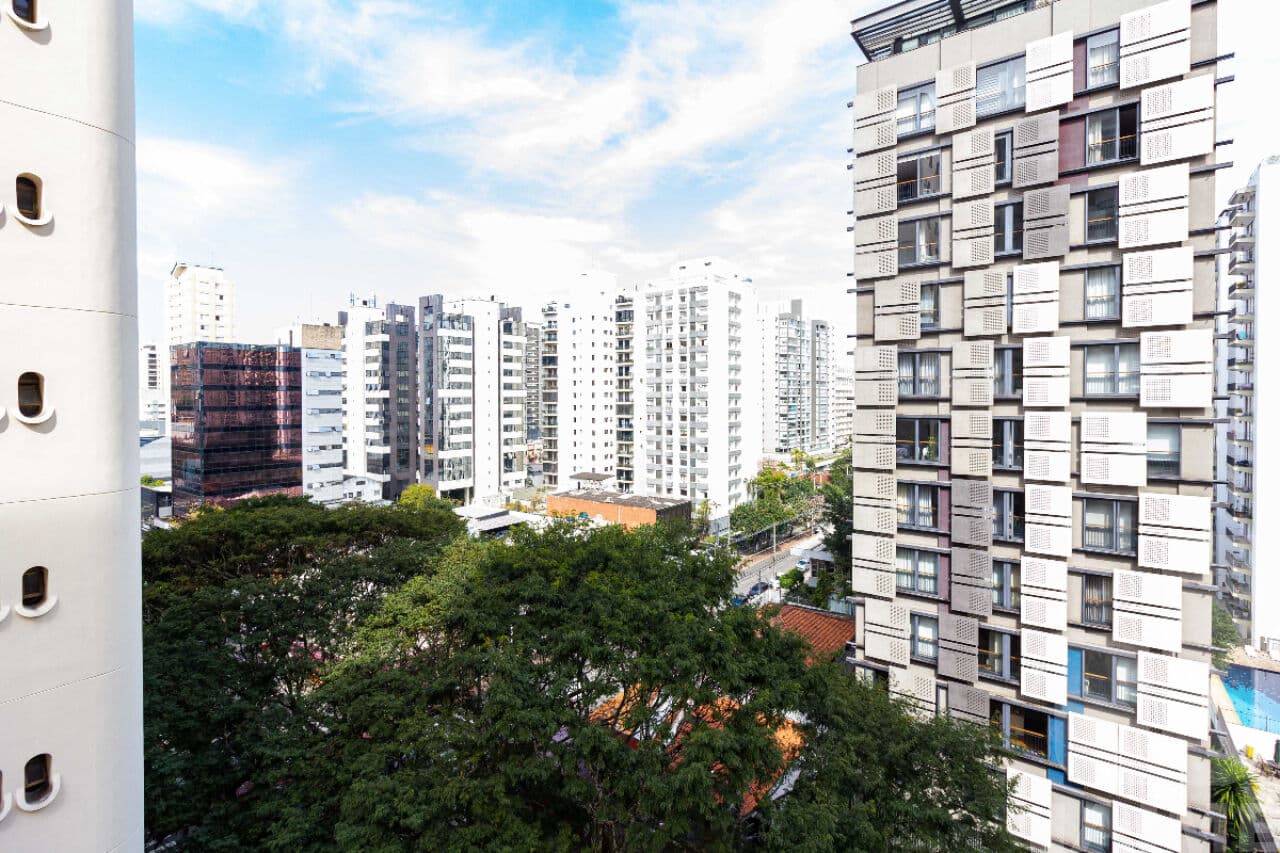 Apartamento de 3 dormitórios na AV Jurucê — Indianópolis, São Paulo - foto 2