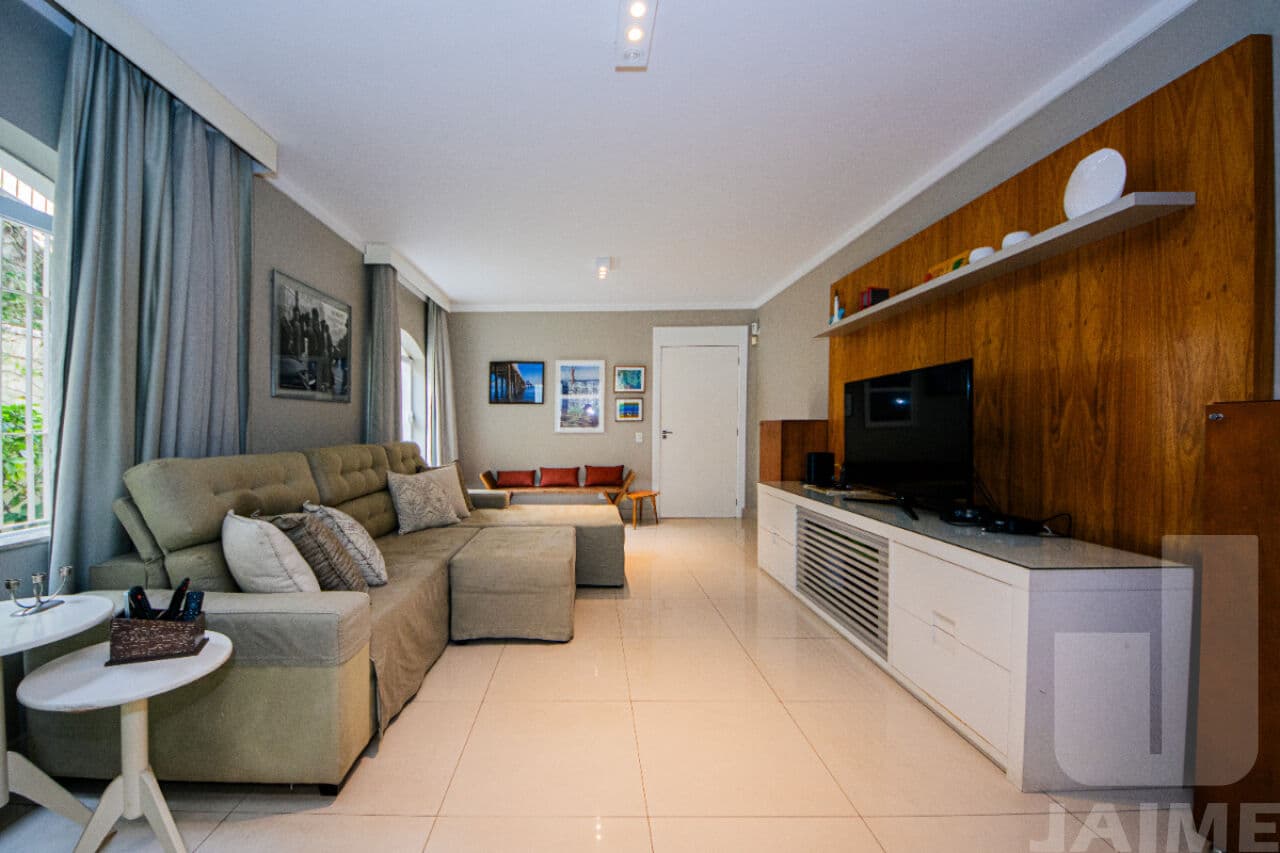 Casa de 4 dormitórios na R JOÃO MOURA — Pinheiros, São Paulo - foto 2