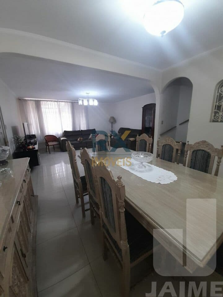 Casa de 4 dormitórios na R Rifaina — Vila Anglo Brasileira, São Paulo