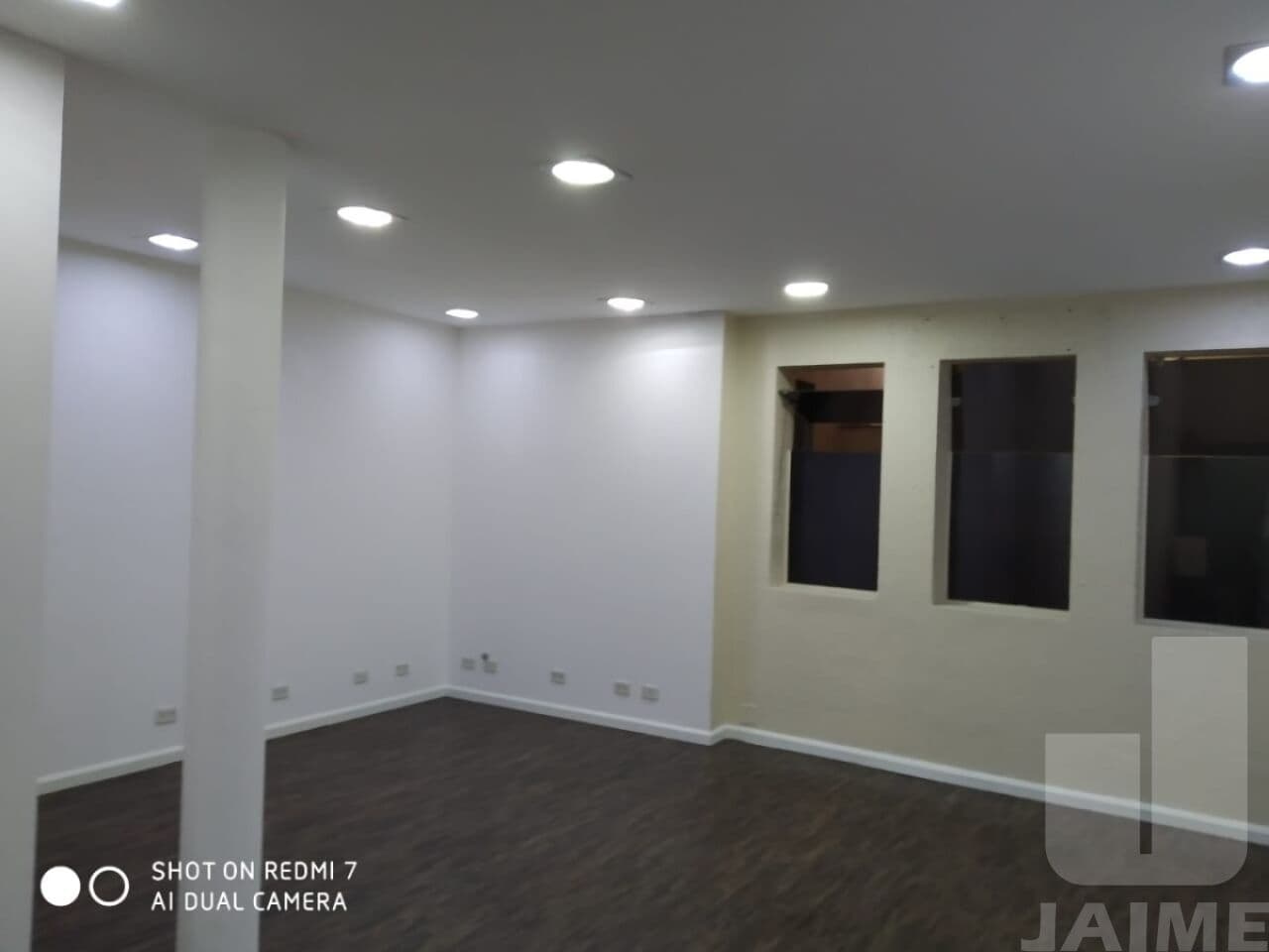Comercial na R TUPI — Sete Praias, São Paulo