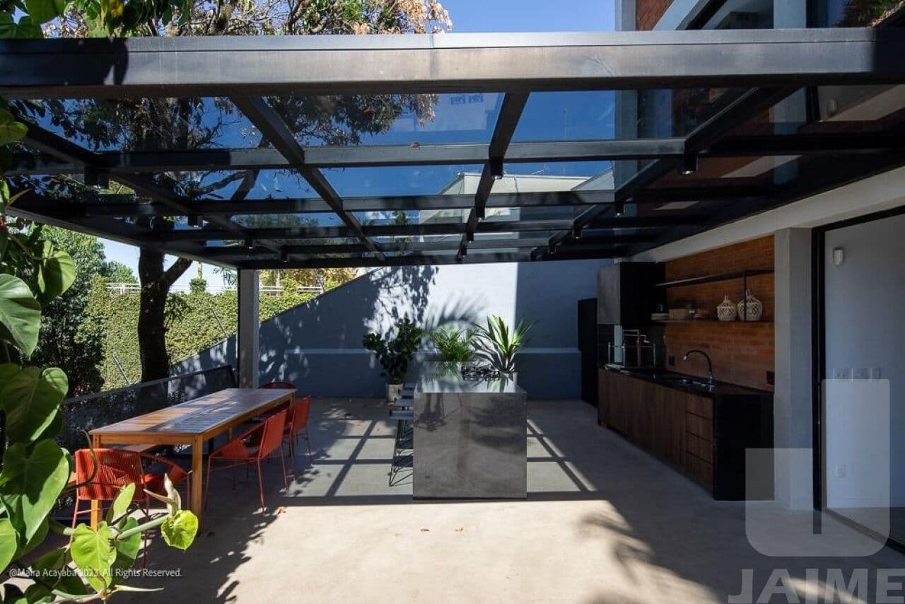 Casa de 4 dormitórios na R José de Freitas Guimarães — Pacaembu, São Paulo - foto 3