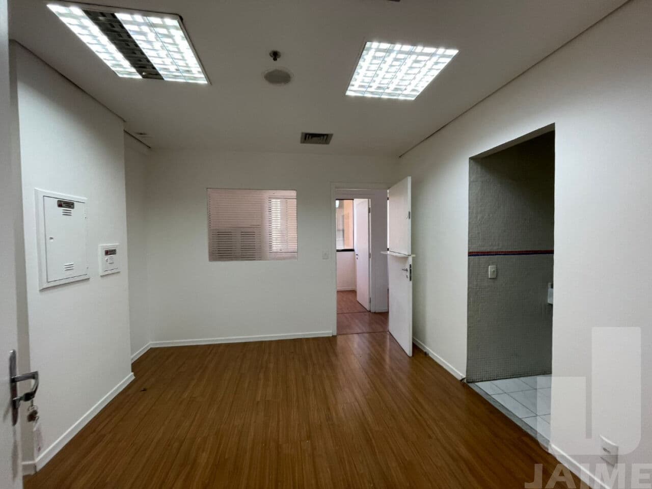 Comercial na R DOUTOR ALBUQUERQUE LINS — Higienópolis, São Paulo - foto 2