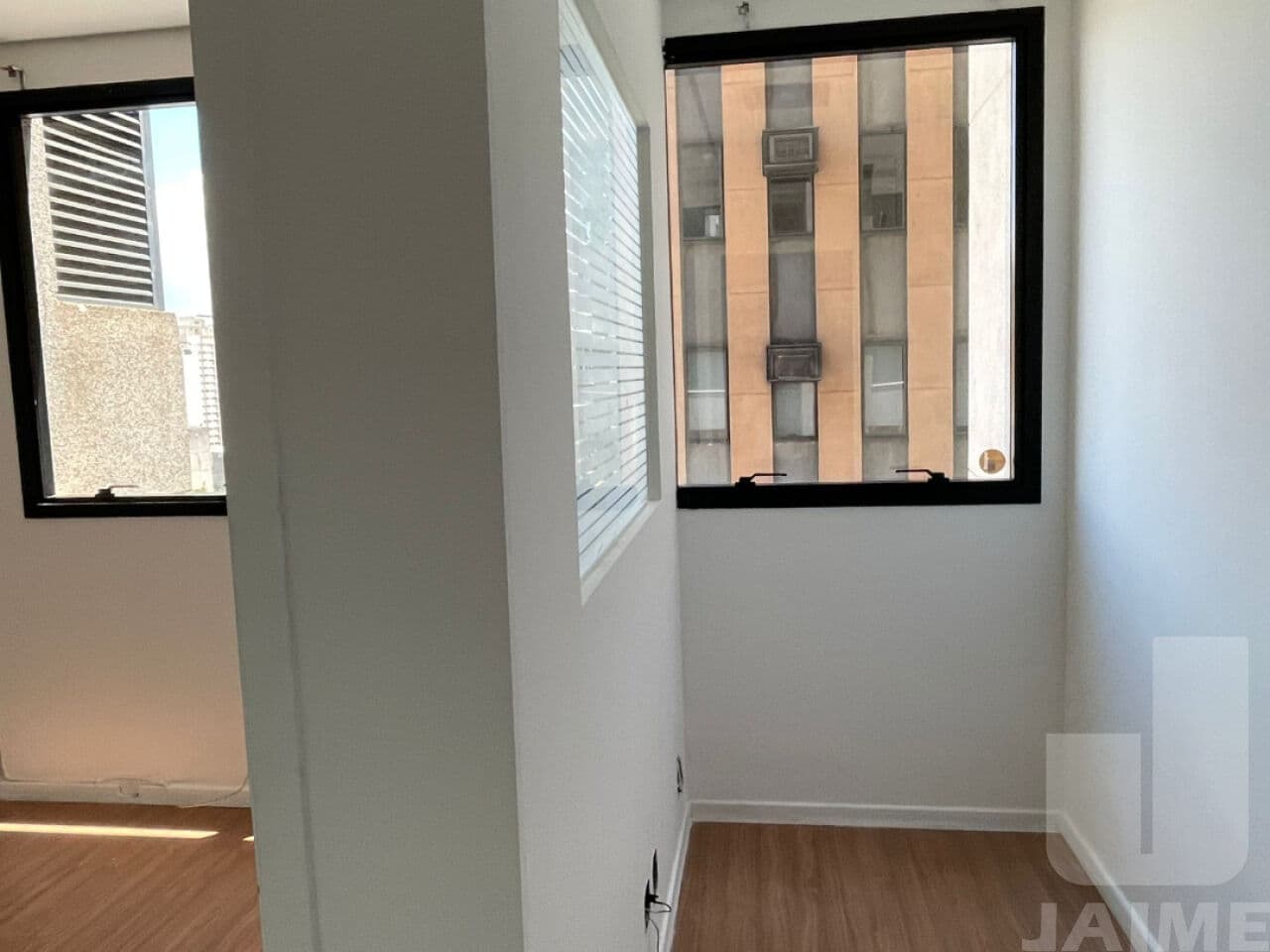 Comercial na R DOUTOR ALBUQUERQUE LINS — Higienópolis, São Paulo - foto 5