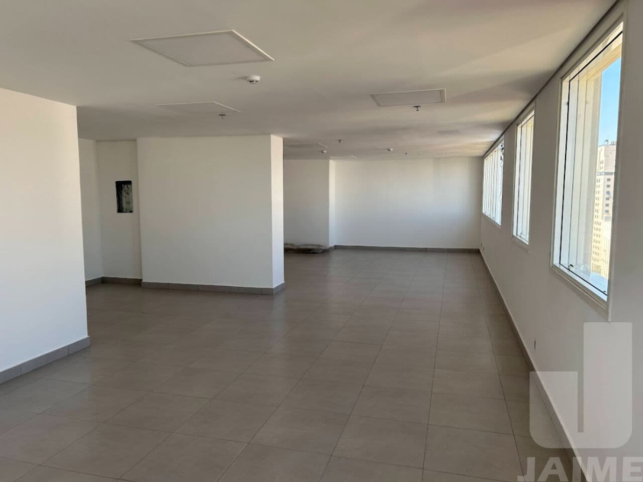 Comercial na AV ANGÉLICA — Higienópolis, São Paulo - foto 2