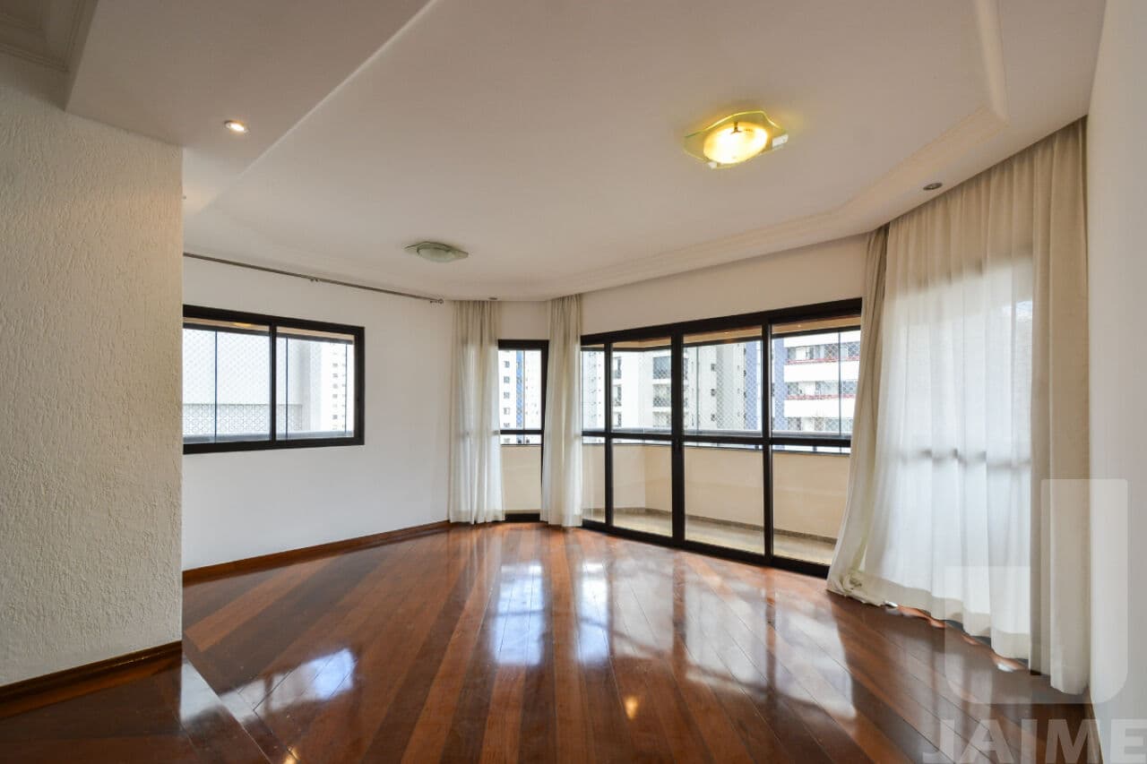 Apartamento de 4 dormitórios na R DESEMBARGADOR DO VALE — Perdizes, São Paulo