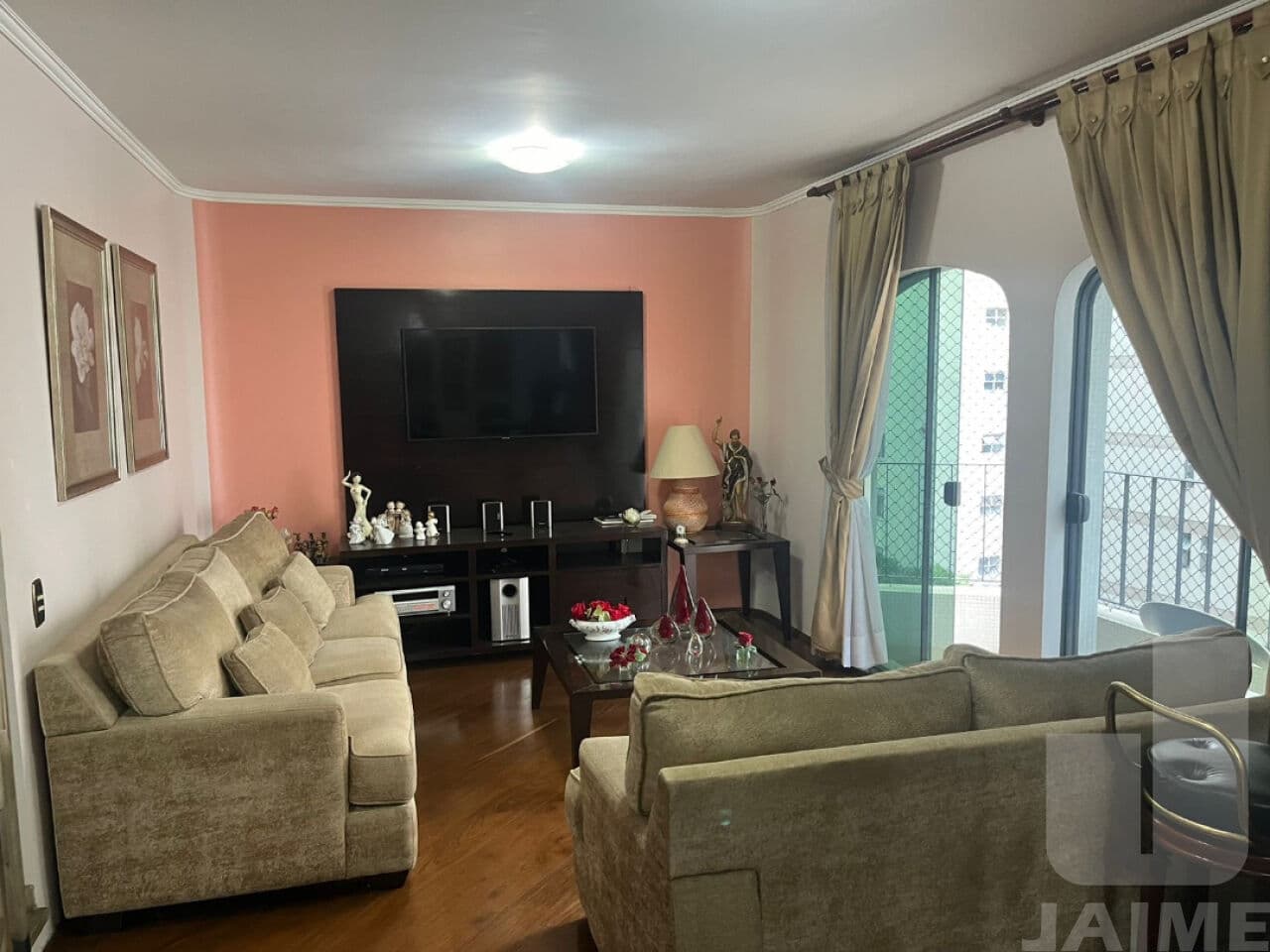 Apartamento de 3 dormitórios na R DOUTOR VEIGA FILHO — Higienópolis, São Paulo
