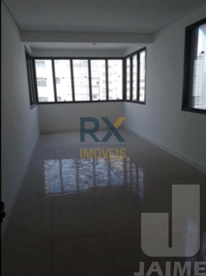 Comercial na R Conselheiro Brotero — Higienópolis, São Paulo
