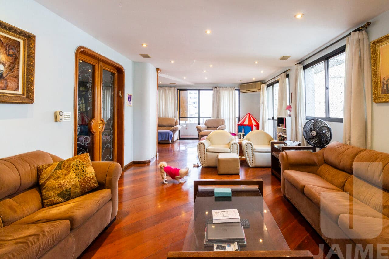 Apartamento de 4 dormitórios na R Conselheiro Brotero — Higienópolis, São Paulo