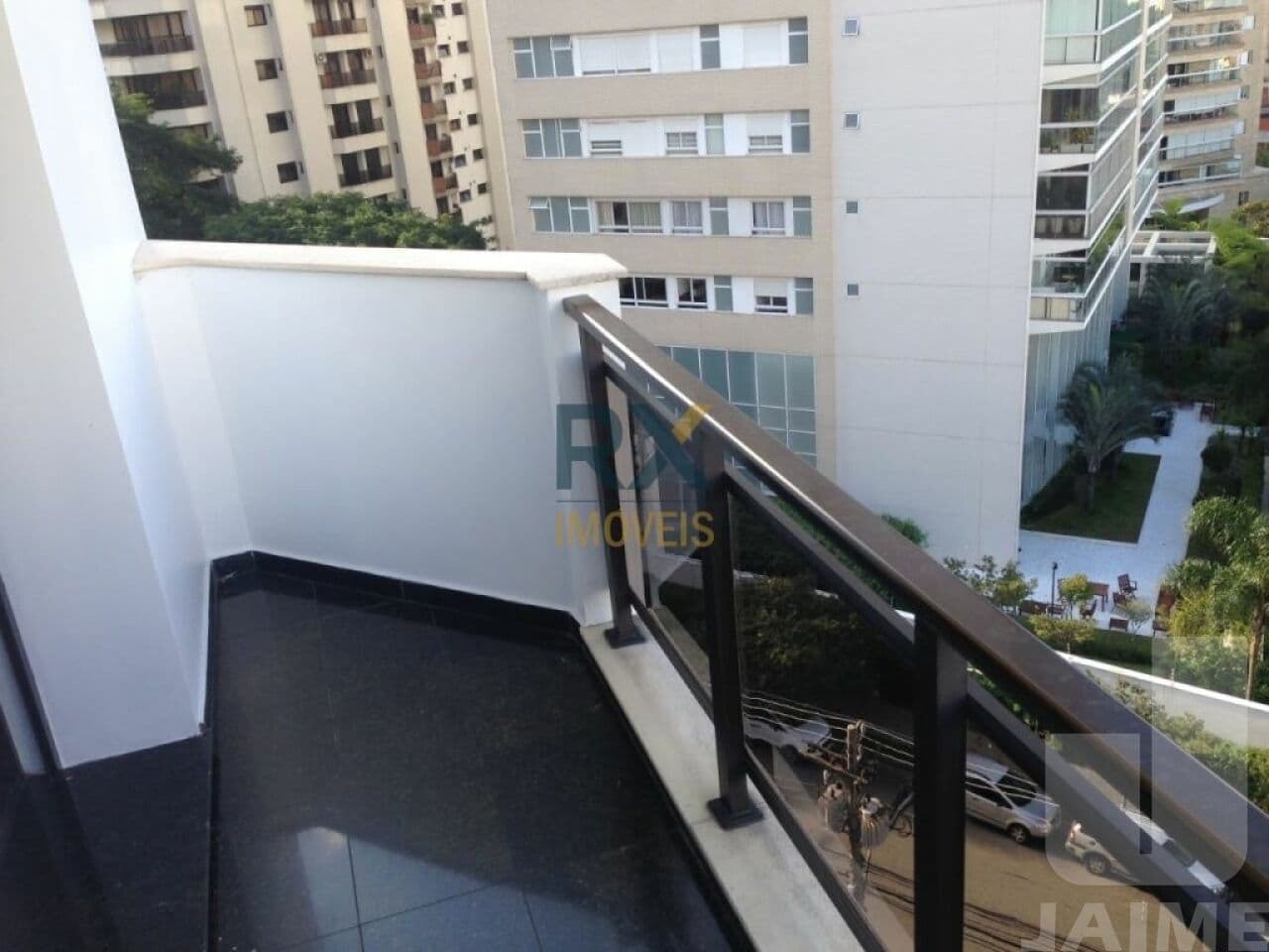Apartamento de 4 dormitórios na R Traipu — Perdizes, São Paulo