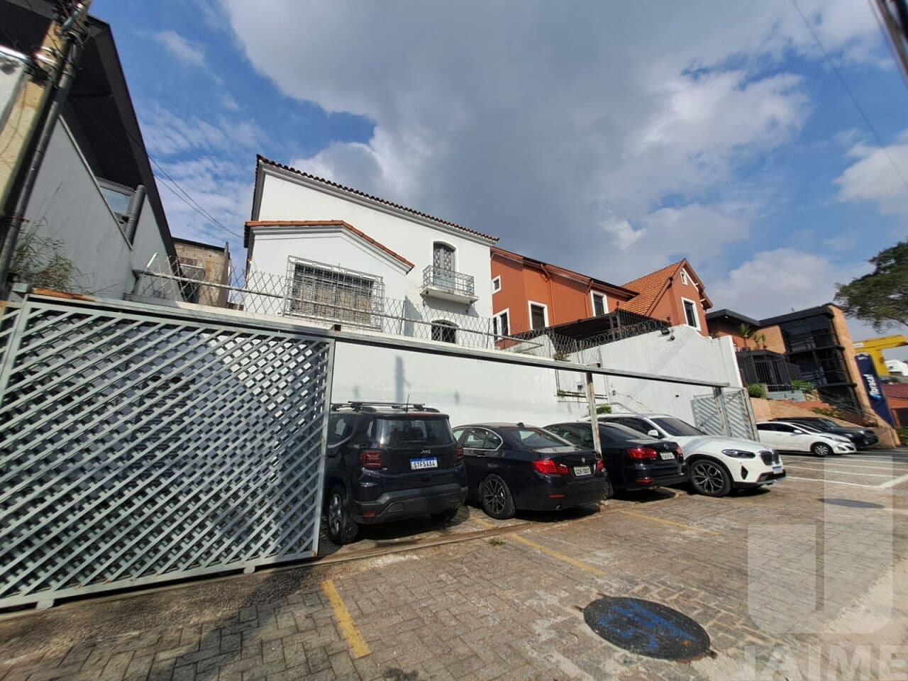 Comercial de 4 dormitórios na R ITÁPOLIS — Pacaembu, São Paulo - foto 2