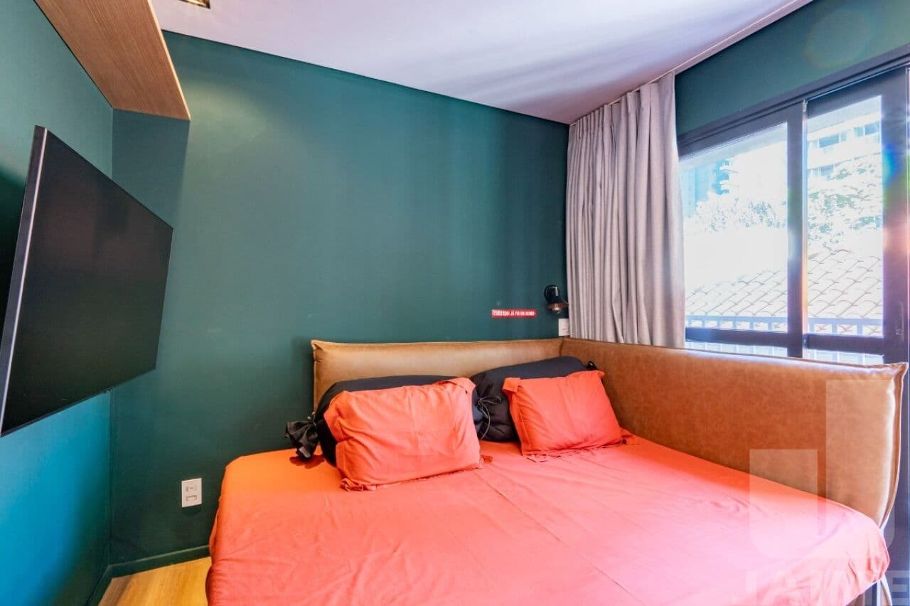 Apartamento de 1 dormitório na R Alves Guimarães — Pinheiros, São Paulo - foto 2