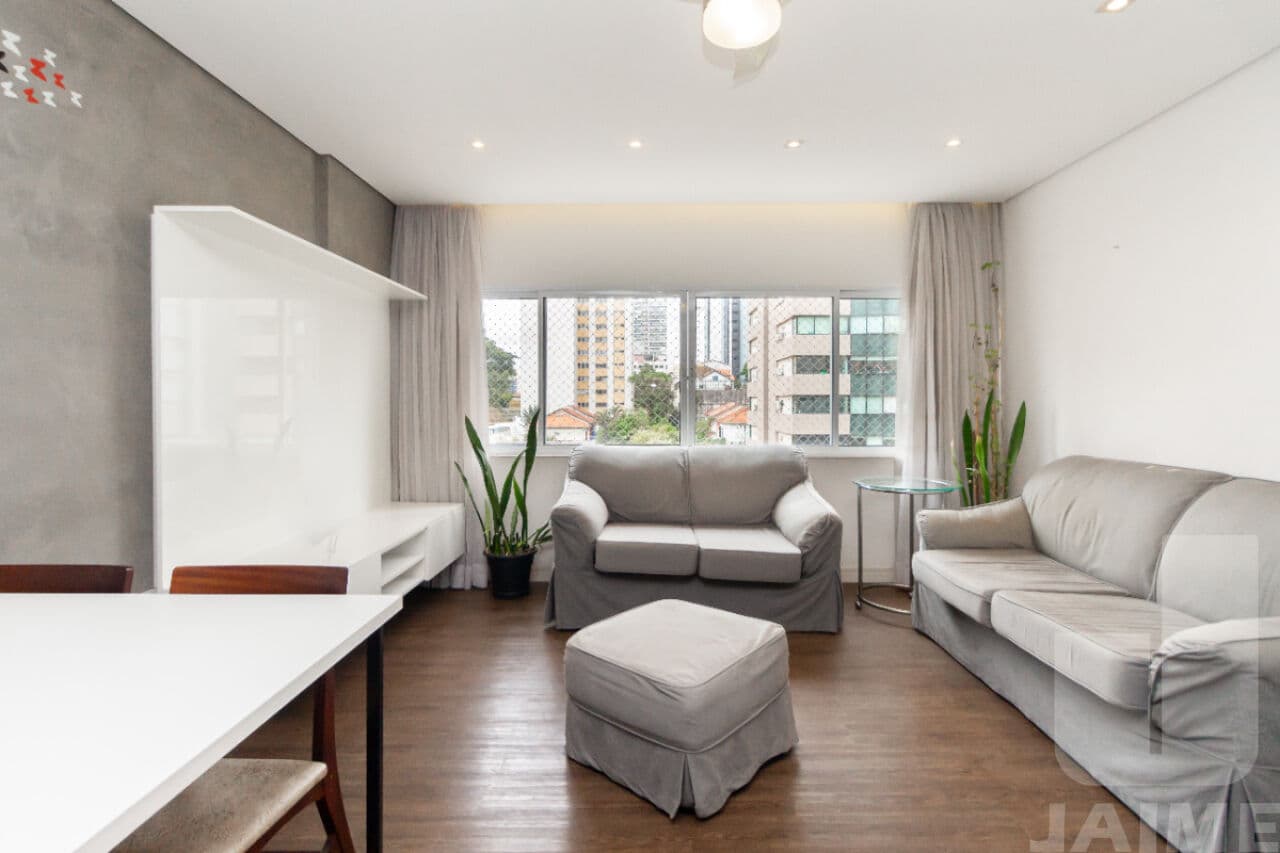 Apartamento de 3 dormitórios na R Teodoro Sampaio — Pinheiros, São Paulo