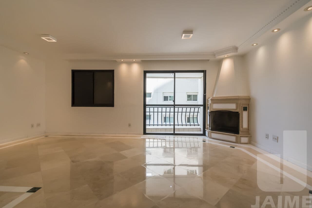Apartamento de 2 dormitórios na R Zacarias de Gois — Parque Colonial, São Paulo