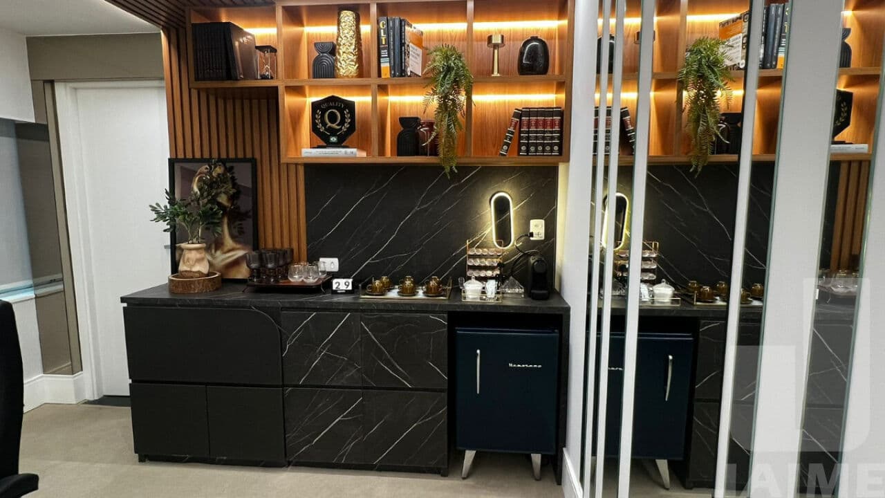 Comercial na AL JOAQUIM EUGÊNIO DE LIMA — Jardim Paulista, São Paulo - foto 4