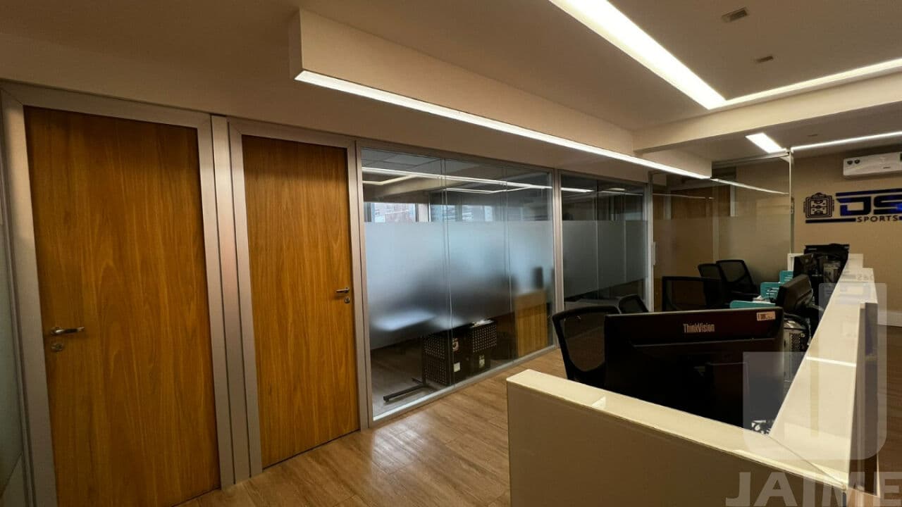 Comercial na AL JOAQUIM EUGÊNIO DE LIMA — Jardim Paulista, São Paulo - foto 2