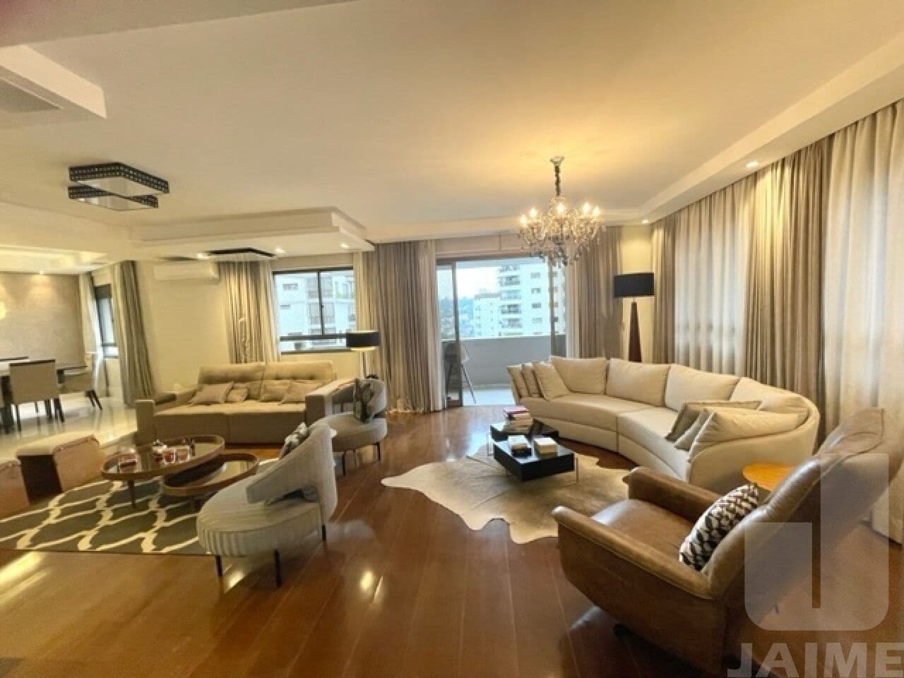 Apartamento de 4 dormitórios na R MANGABEIRAS — Higienópolis, São Paulo