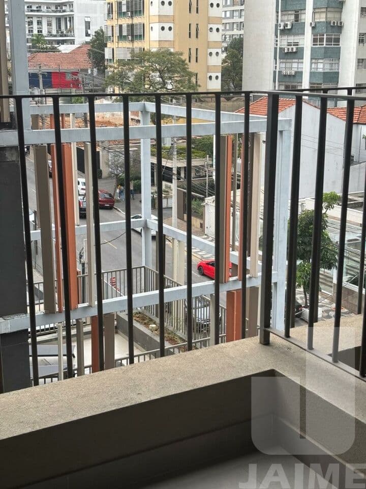 Apartamento de 1 dormitório na R Doutor Melo Alves — Cerqueira César, São Paulo