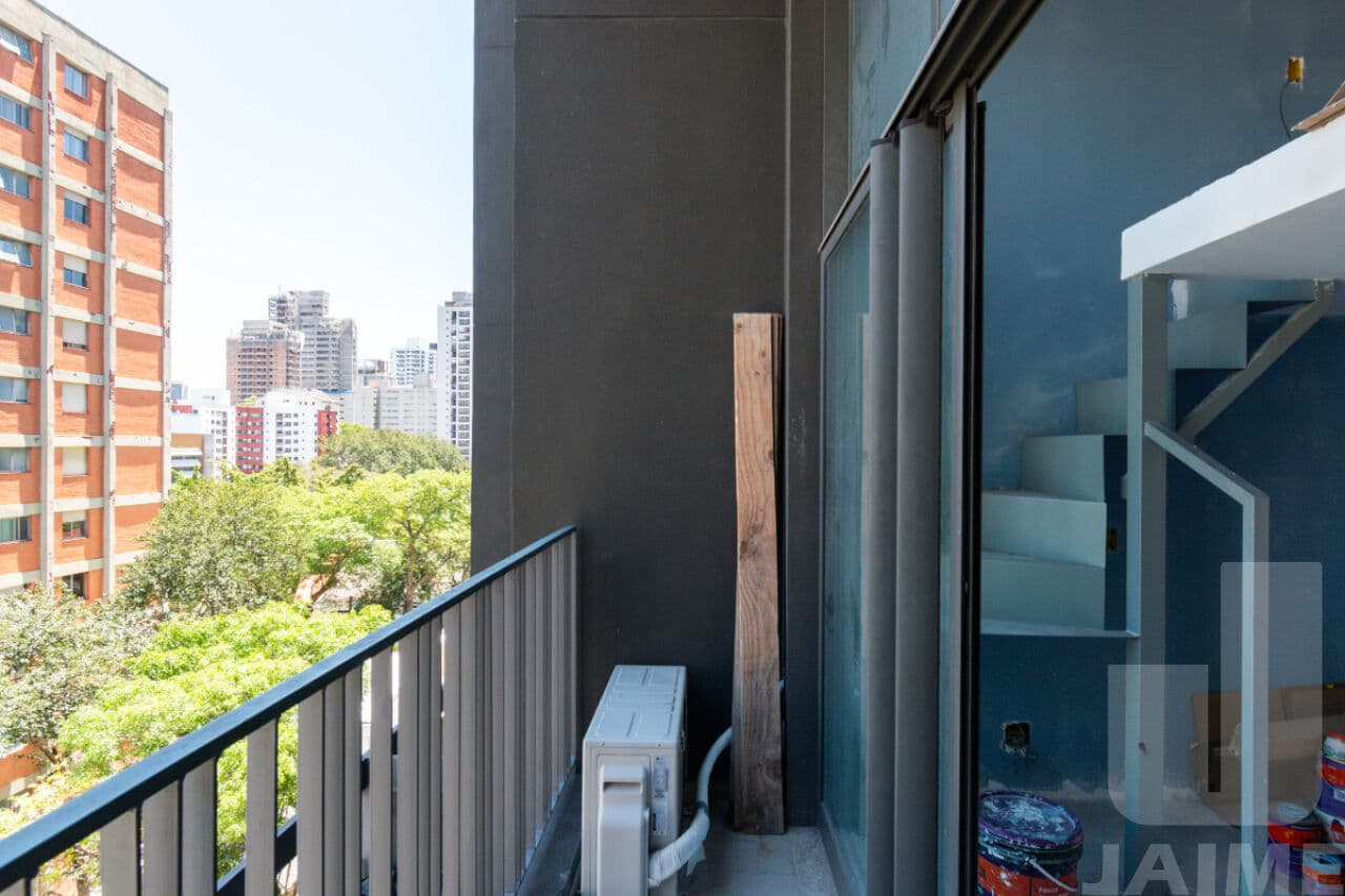 Apartamento de 1 dormitório na R Oscar Freire — Pinheiros, São Paulo