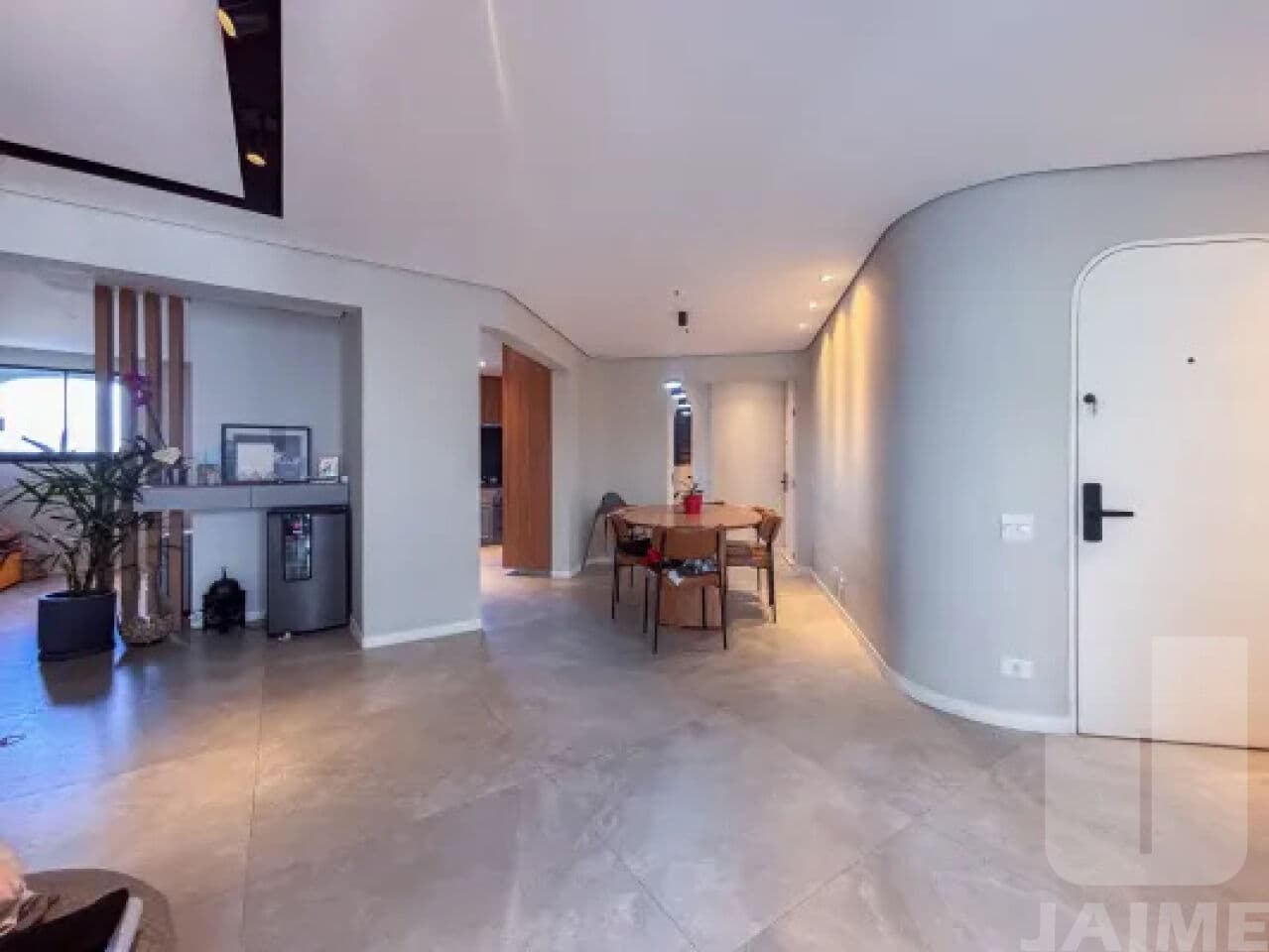 Apartamento de 3 dormitórios na R Itacolomi — Higienópolis, São Paulo - foto 3