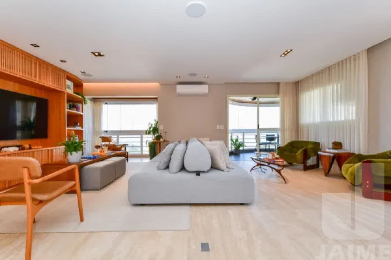 Apartamento em Alto de Pinheiros