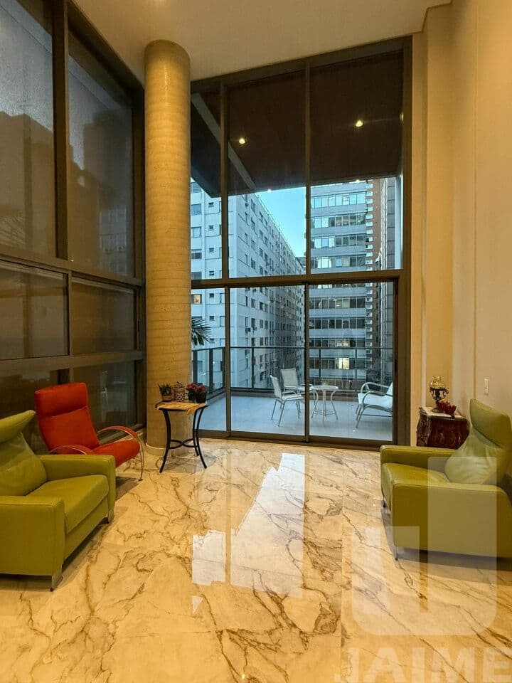 Apartamento de 3 dormitórios na AL Joaquim Eugênio de Lima — Jardim Paulista, São Paulo