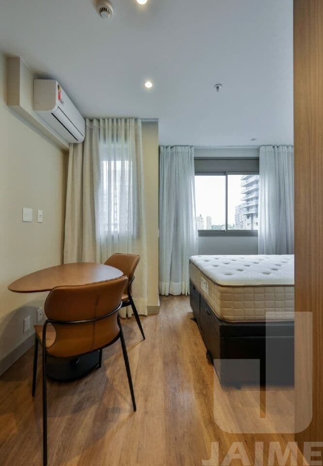 Apartamento de 2 dormitórios na AV Das Carinas — Moema, São Paulo