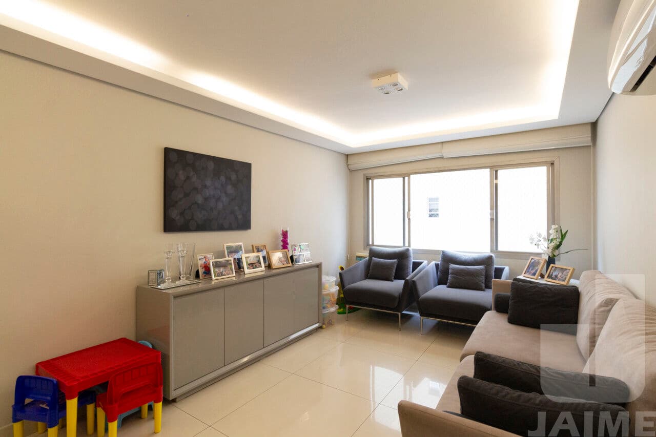 Apartamento de 3 dormitórios na R Doutor Albuquerque Lins — Higienópolis, São Paulo - foto 2