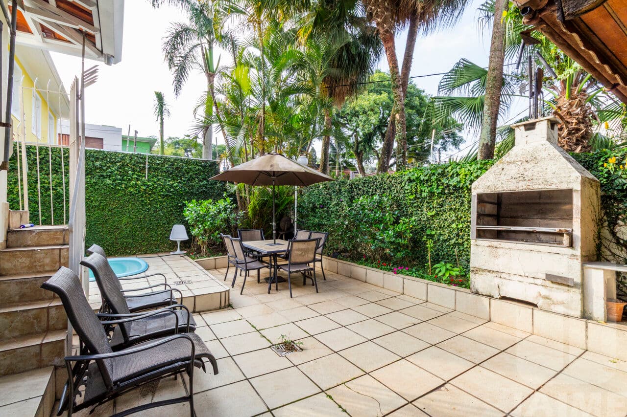 Casa de 4 dormitórios na R Itapitangui — Pacaembu, São Paulo - foto 2