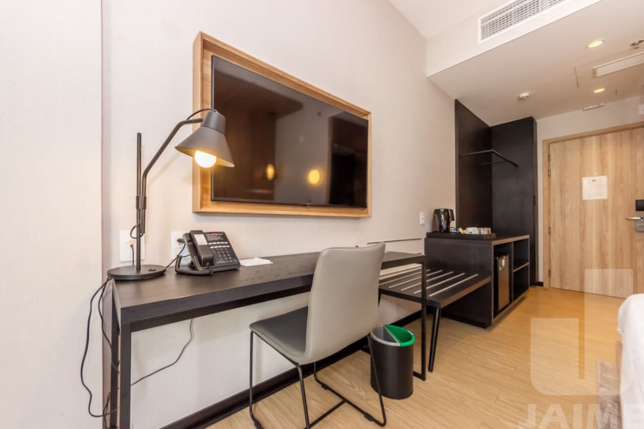 Apartamento de 1 dormitório na R Alves Guimarães — Pinheiros, São Paulo