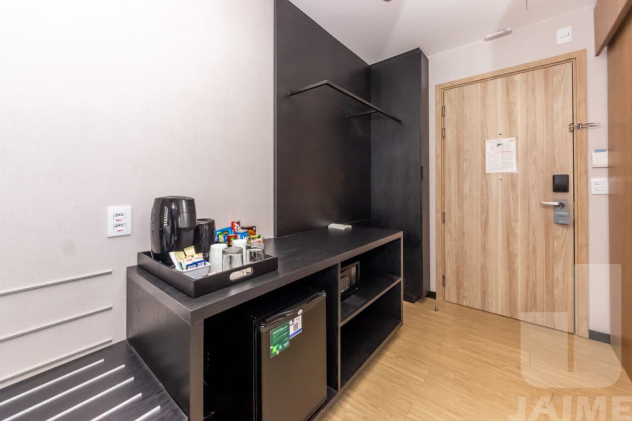 Apartamento de 1 dormitório na R Alves Guimarães — Pinheiros, São Paulo - foto 3