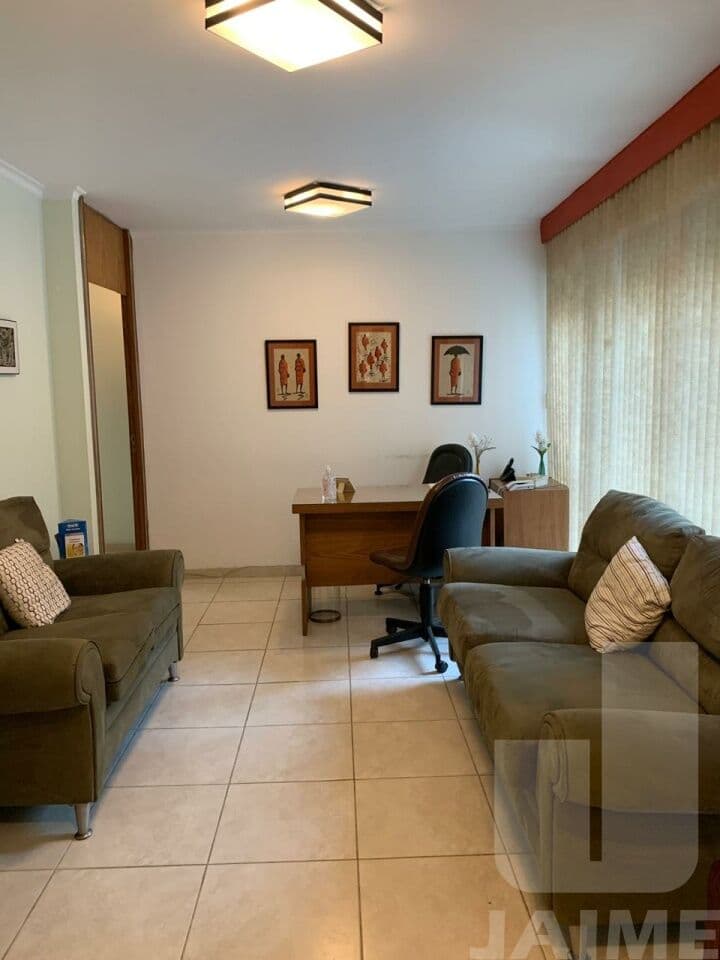 Comercial na R Maranhão — Higienópolis, São Paulo