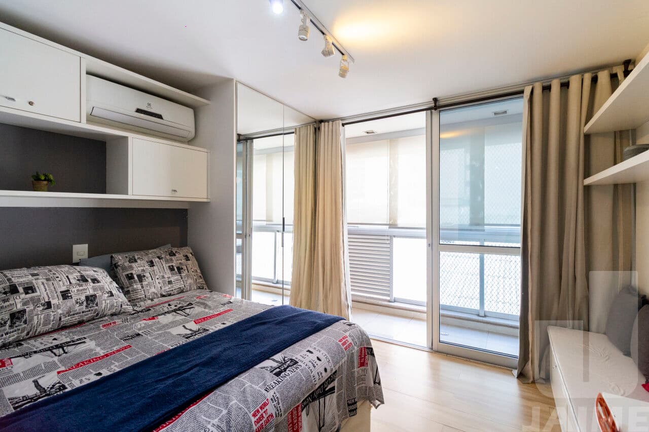 Apartamento de 1 dormitório na R Augusta — Cerqueira César, São Paulo