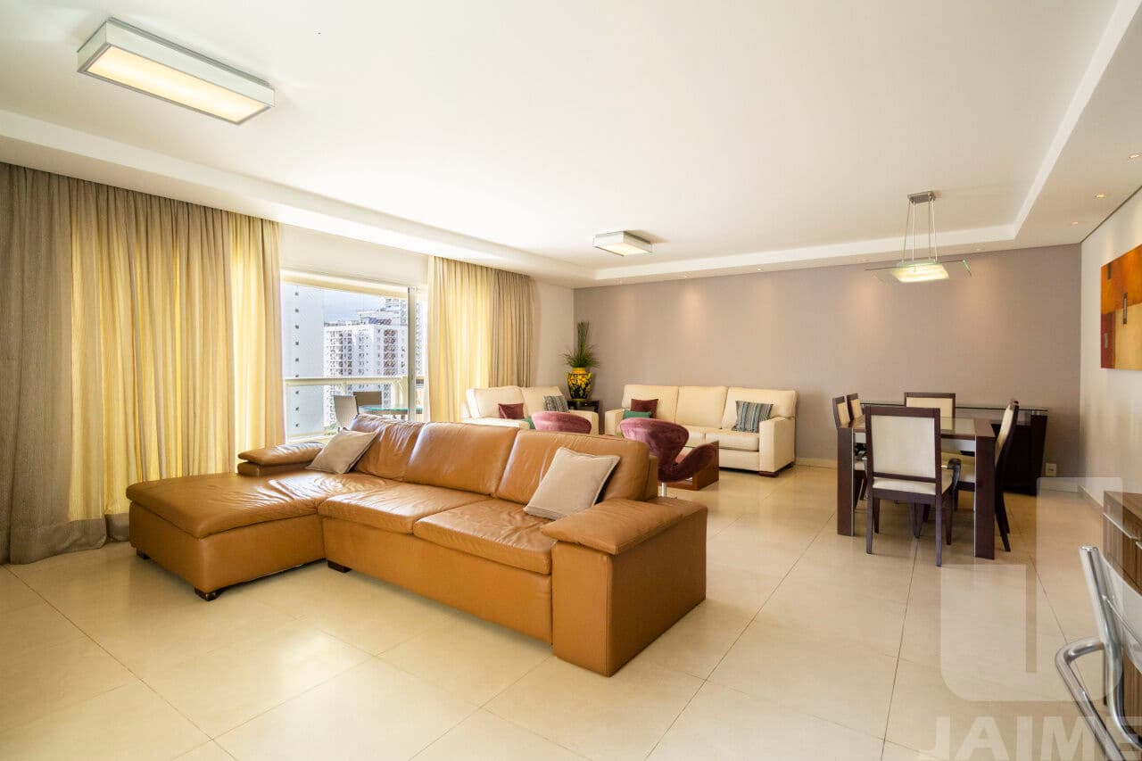 Apartamento de 4 dormitórios na R APINAJÉS — Sumaré, São Paulo - foto 2