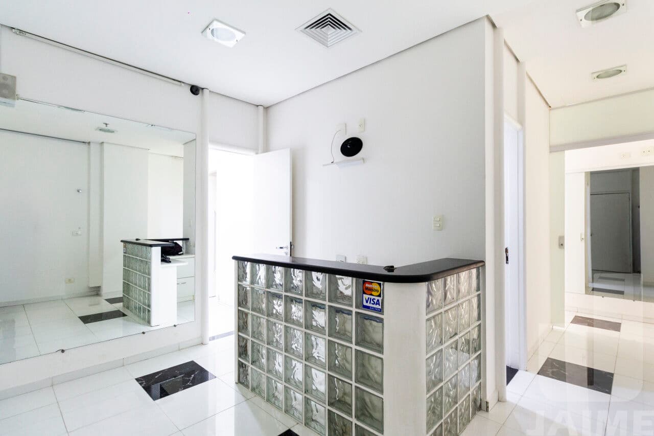 Comercial na R MATO GROSSO — Higienópolis, São Paulo