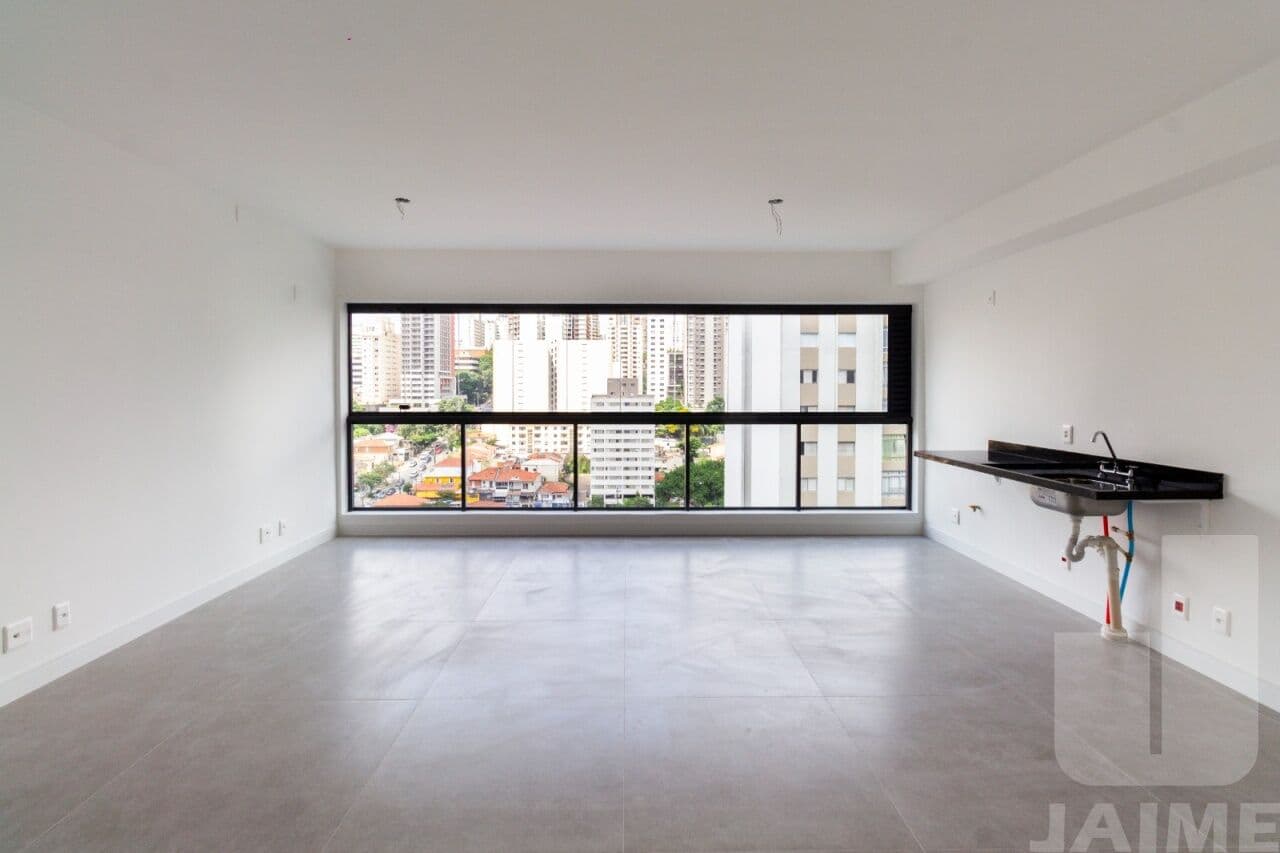 Apartamento de 3 dormitórios na R Campevas — Perdizes, São Paulo