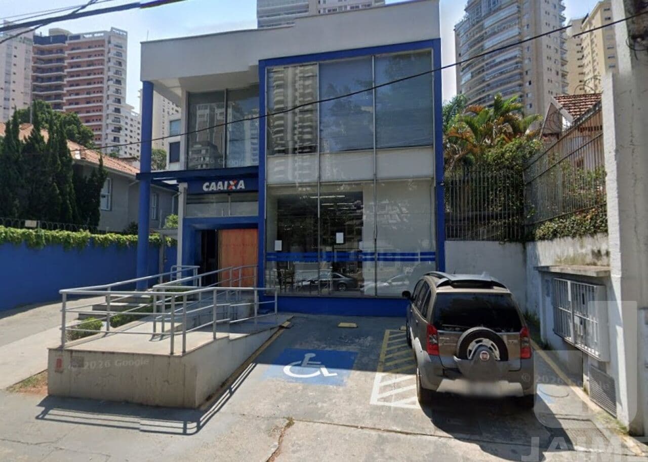 Comercial na AV Pacaembu — Pacaembu, São Paulo - foto 4