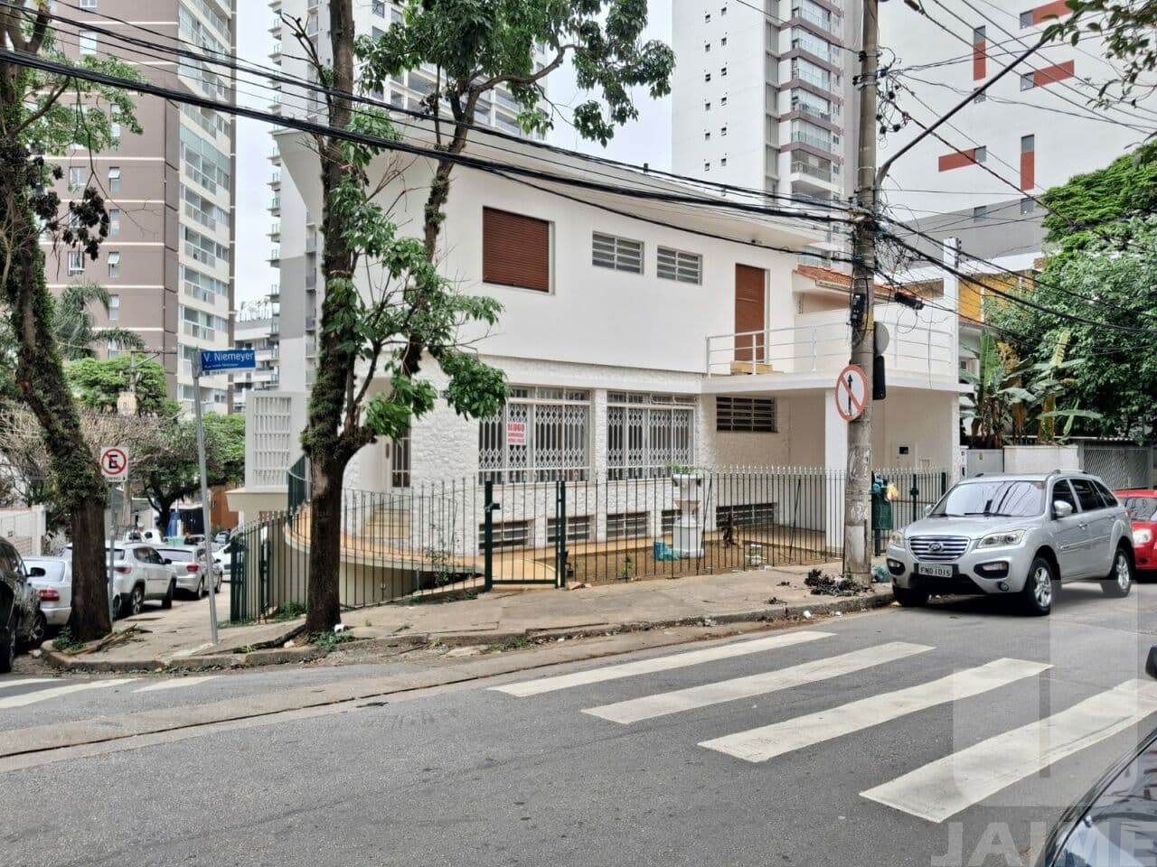 Casa de 2 dormitórios na R Valdir Niemeyer — Sumaré, São Paulo - foto 2