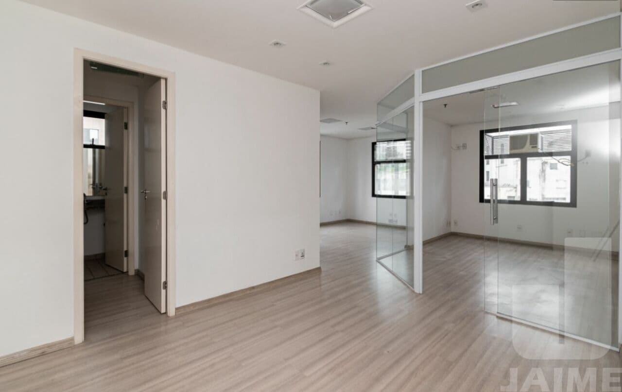 Comercial na R Maestro Cardim — Liberdade, São Paulo - foto 4