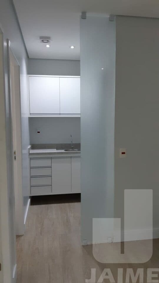 Comercial de 1 dormitório na R Augusta — Consolação, São Paulo