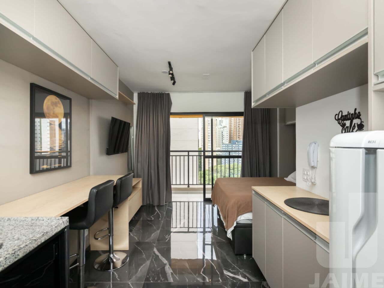 Apartamento de 1 dormitório na R Doutor Penaforte Mendes — Bela Vista, São Paulo